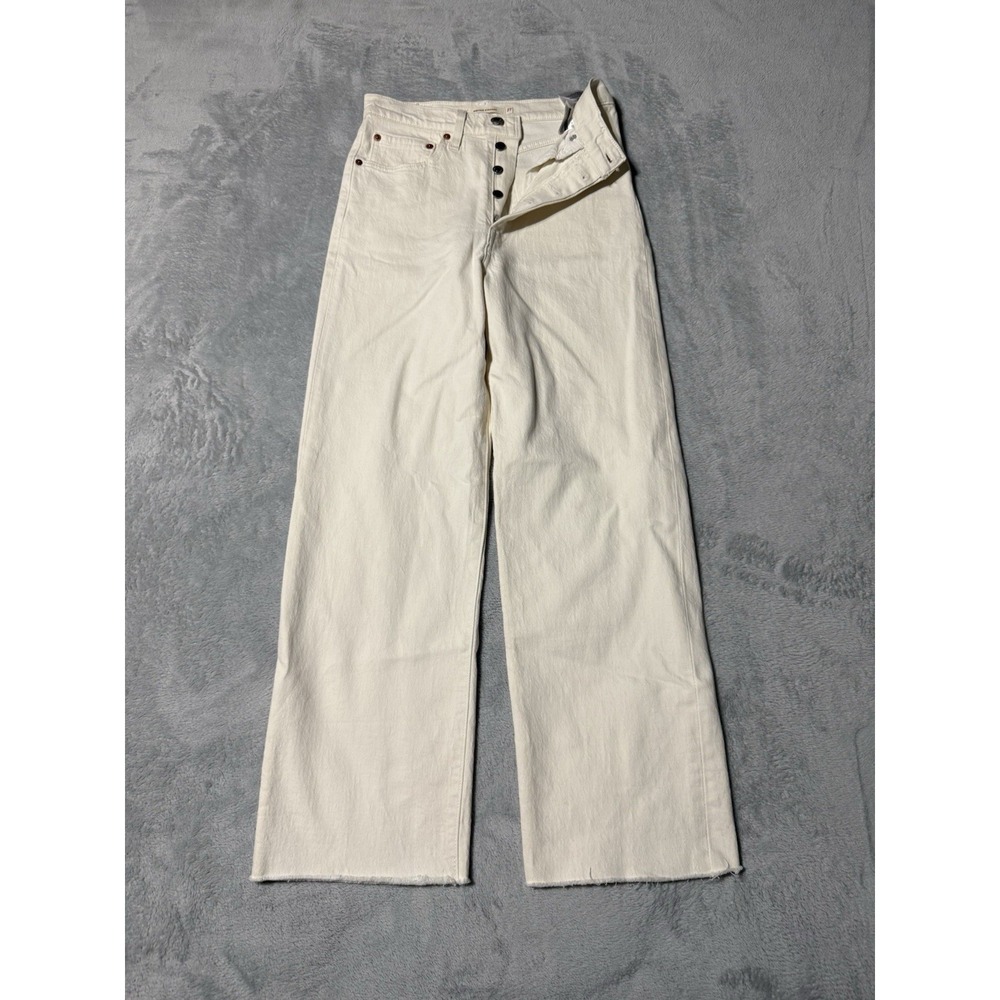 Levis Jeans Womens 25 Cream Ribcage Straight Button Fly Denim 25x26